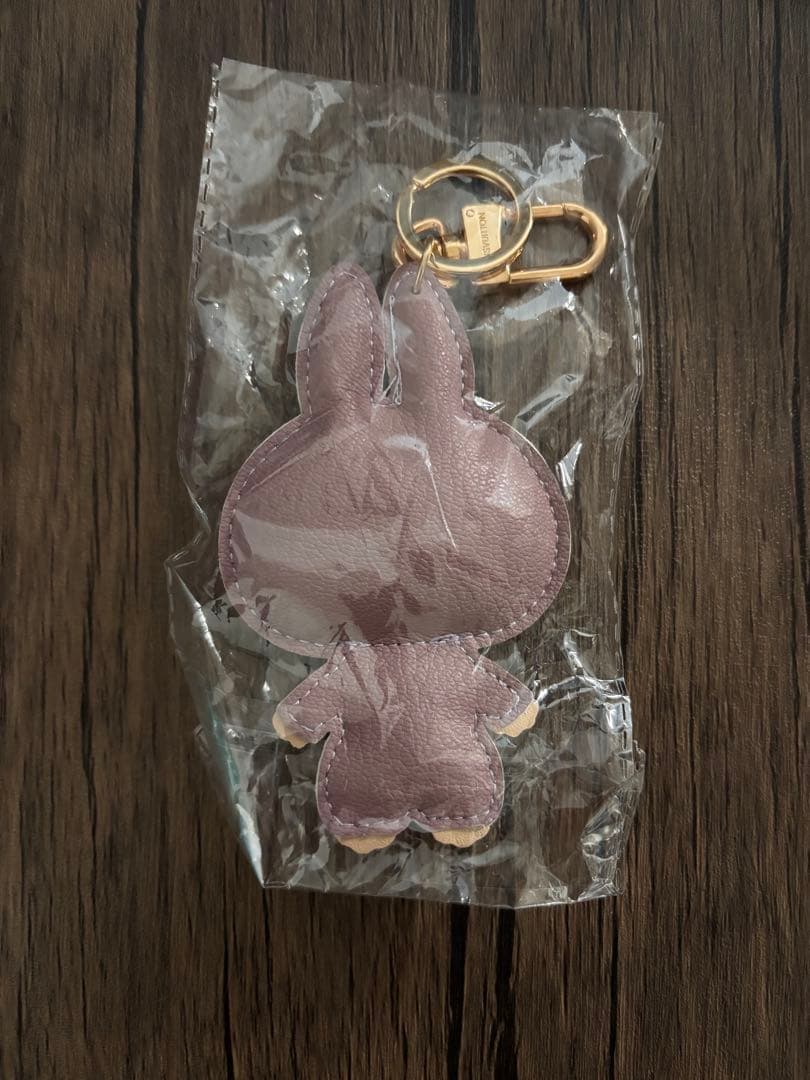 ラブブ キーホルダー