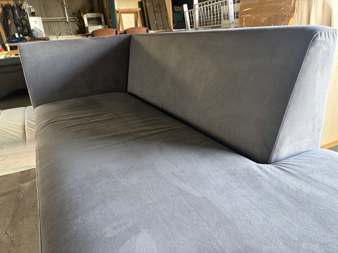 マスターウォールmasterwal グレー ファブリックソファ 2023年製