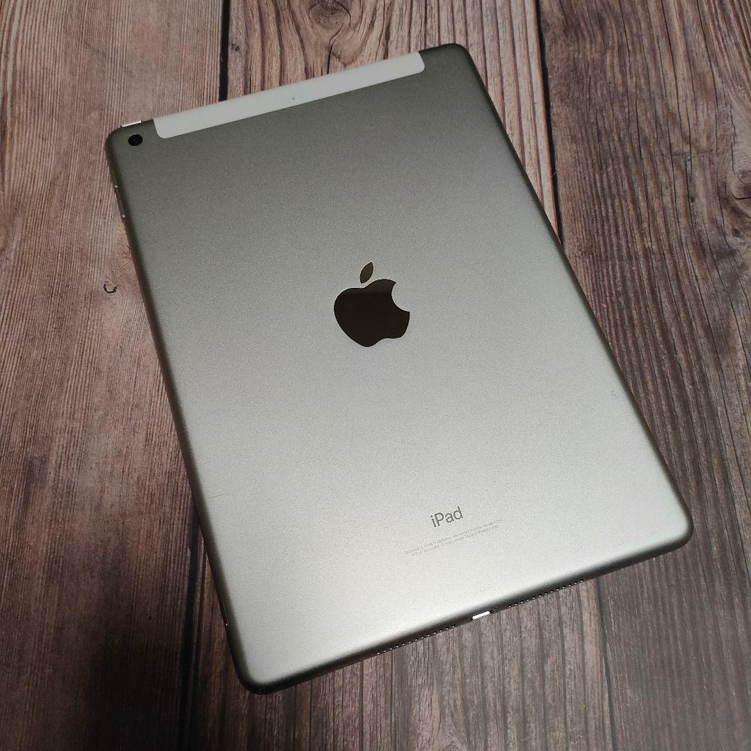 Apple iPad 第6世代 32GB SIMフリー シルバー 美品