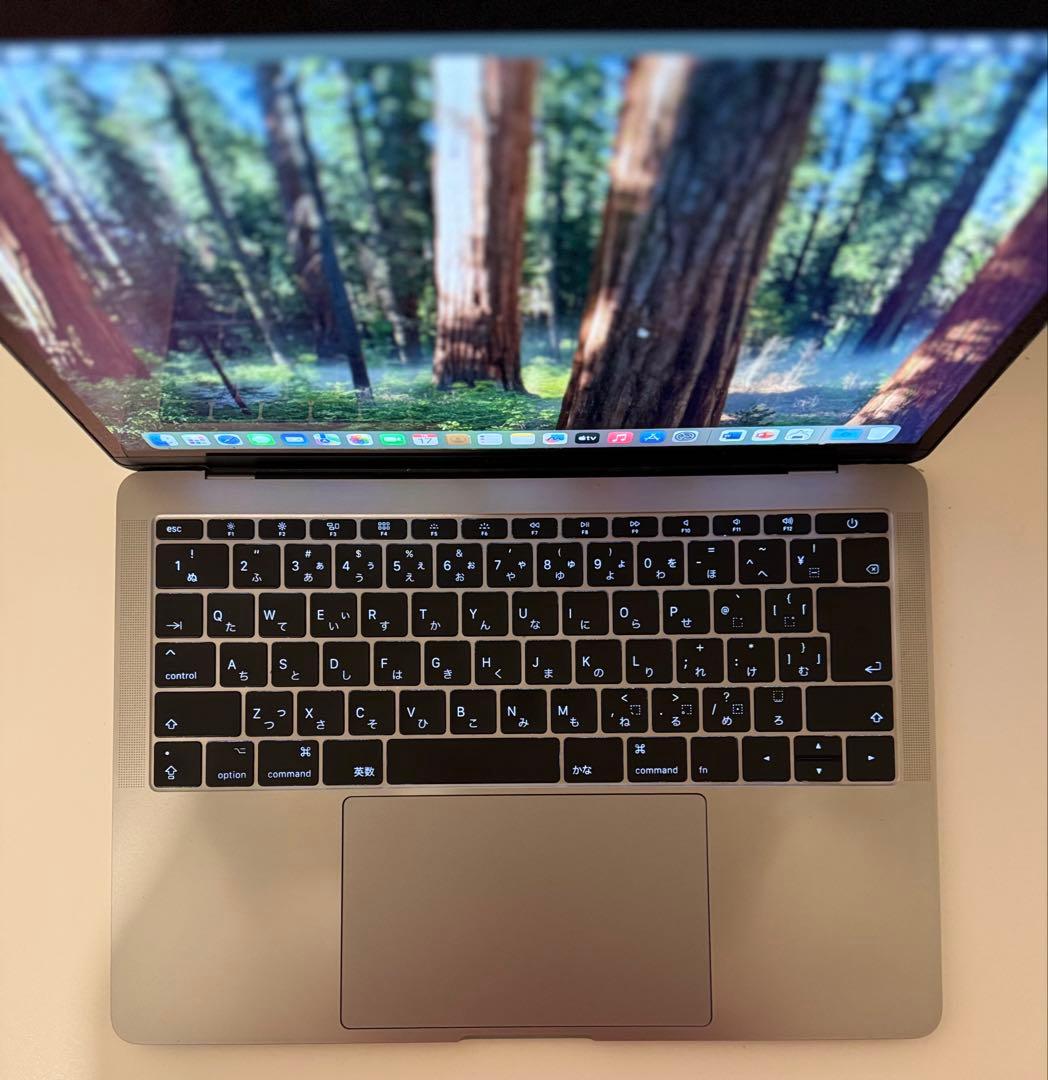 美品 Macbook Pro 2017 13インチ 今年の最新mac os
