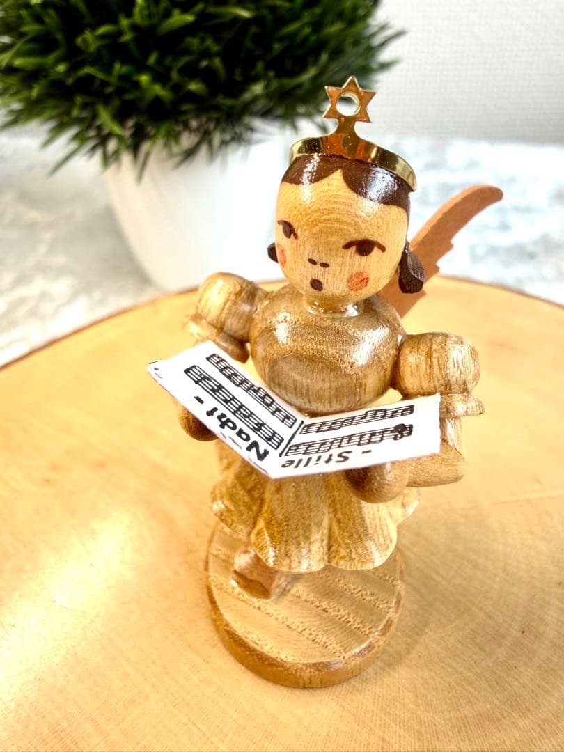 ［新品］ドイツ製　木製ミニチュア天使合唱隊の人形6体セット