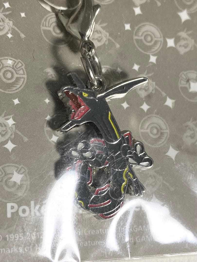 ポケモンセンター限定　メタルチャーム　黒いレックウザ　非売品　希少