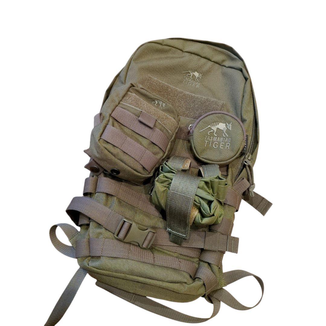 ​タスマニアンタイガー リュック15l/ポーチ/ケース/サブバッグ付