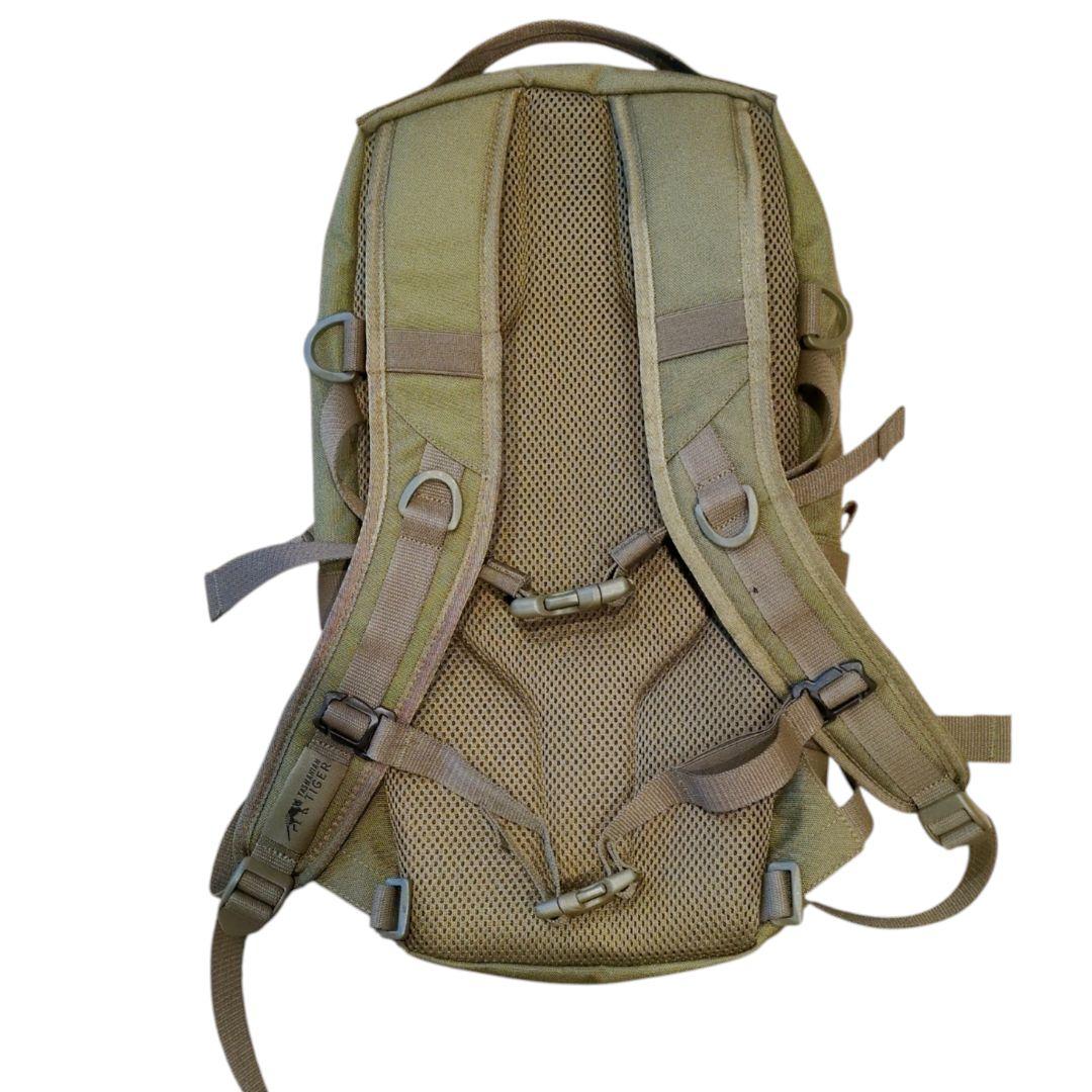 ​タスマニアンタイガー リュック15l/ポーチ/ケース/サブバッグ付