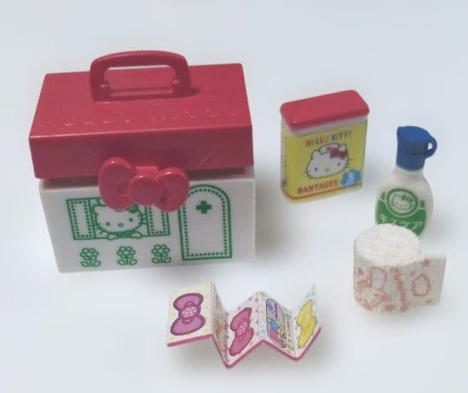 未開封あり　リーメント　ハローキティ みんなのドラッグストア 8種セット