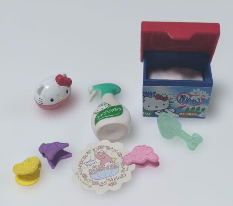 未開封あり　リーメント　ハローキティ みんなのドラッグストア 8種セット