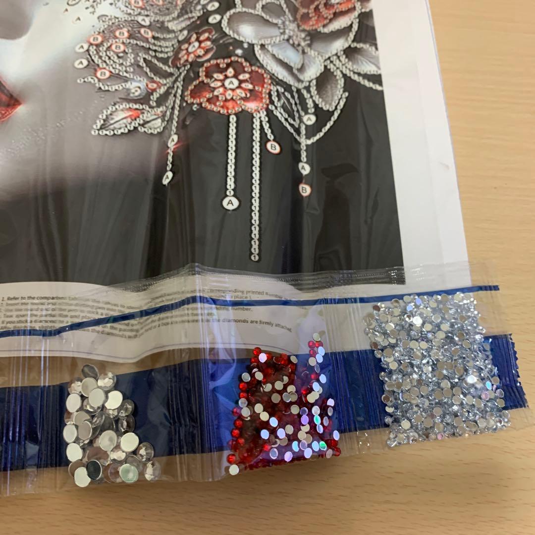 ★専用★ダイヤモンドアート特殊ビーズ　レディーフェイス　キットセット