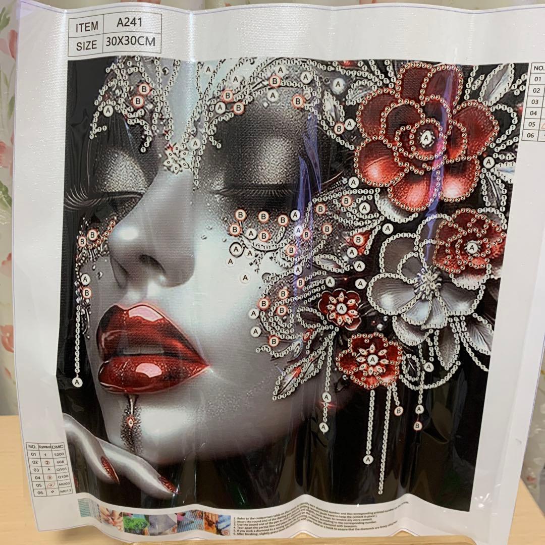 ★専用★ダイヤモンドアート特殊ビーズ　レディーフェイス　キットセット