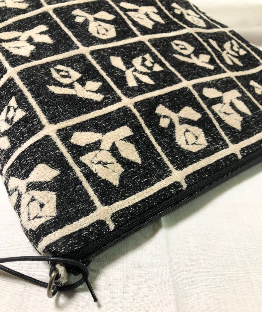【ご予約品】ミナペルホネン lulu ベージュ ブラック ポーチ
