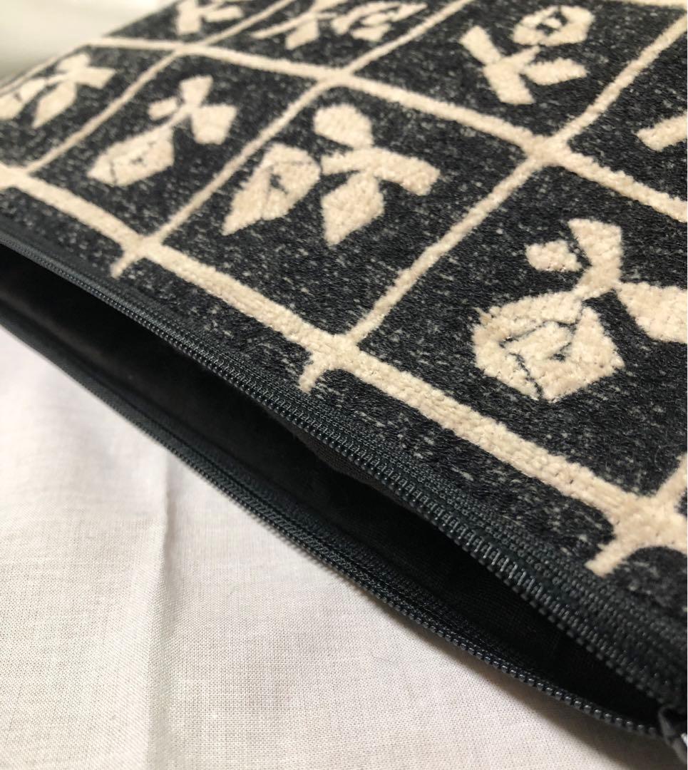 【ご予約品】ミナペルホネン lulu ベージュ ブラック ポーチ