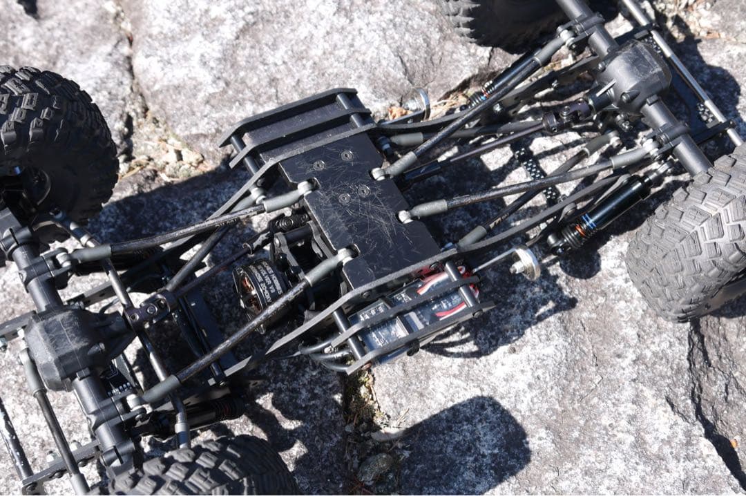 GEISHA RACING KAMIKAZE V2 LCGクローラー 1/10