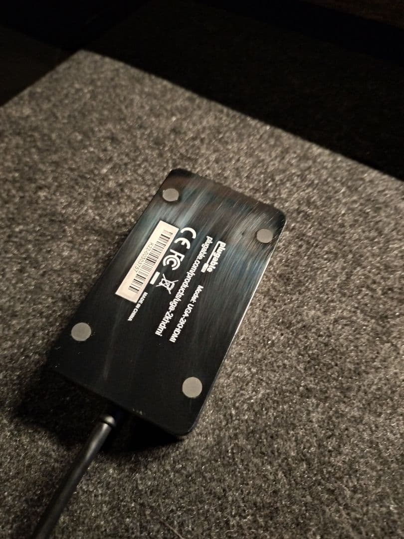 Plugable USB3.0 グラフィック変換アダプタ 2K