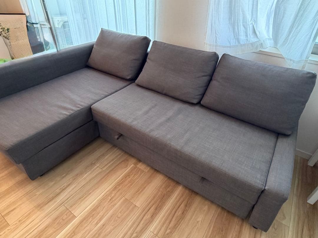 FRIHETEN/フリーヘーテン（クッション込み）