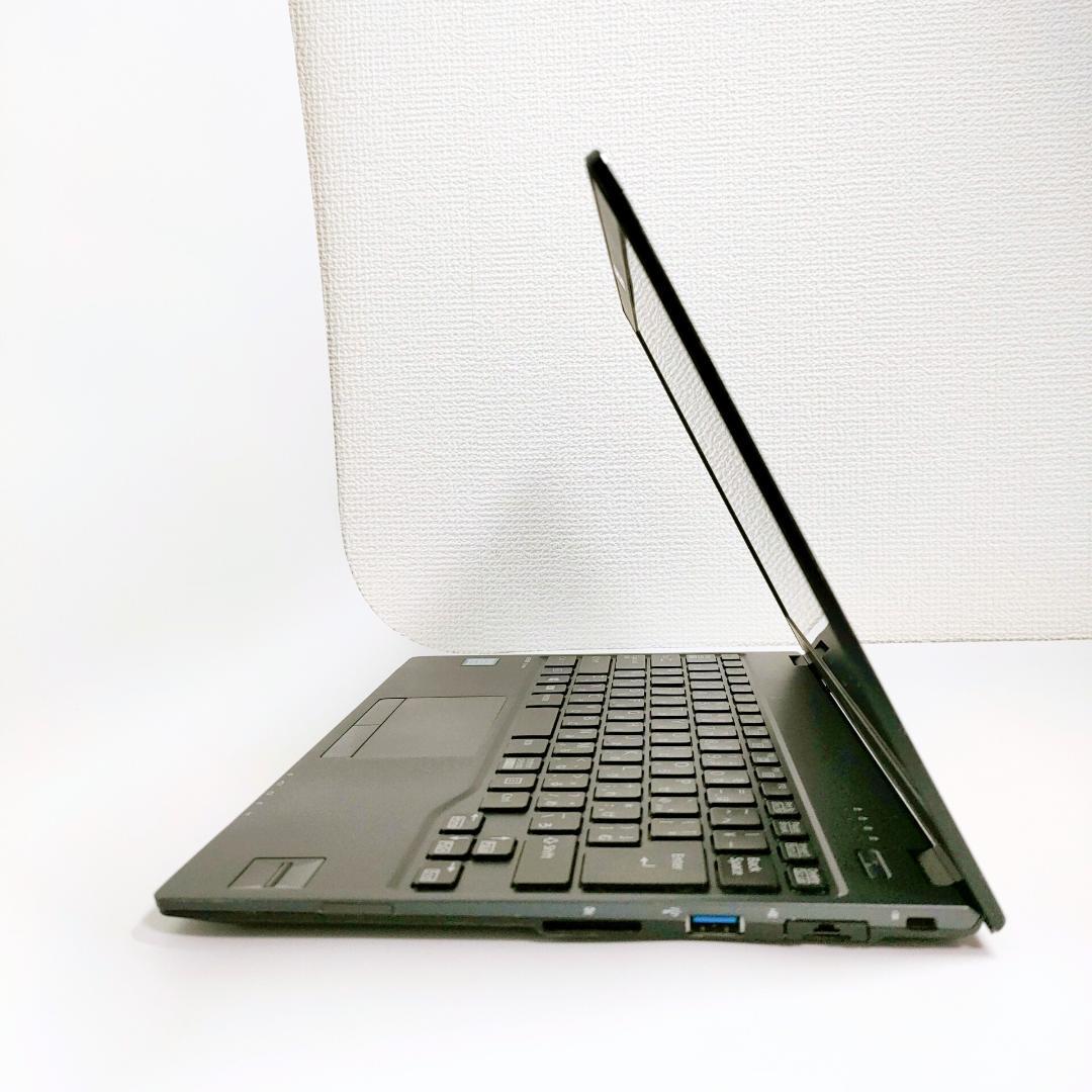 第8世代i7✨️富士通/SSD/Windows11/オフィス付きノートパソコン