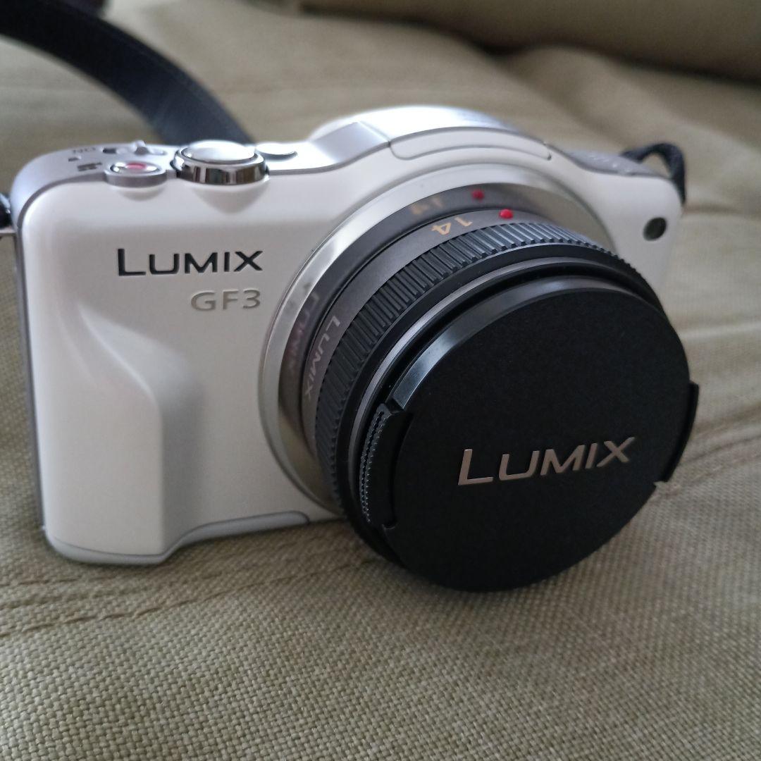 美品Panasonic ルミックスミラーレス 一眼カメラ　ホワイ DMC-GF3