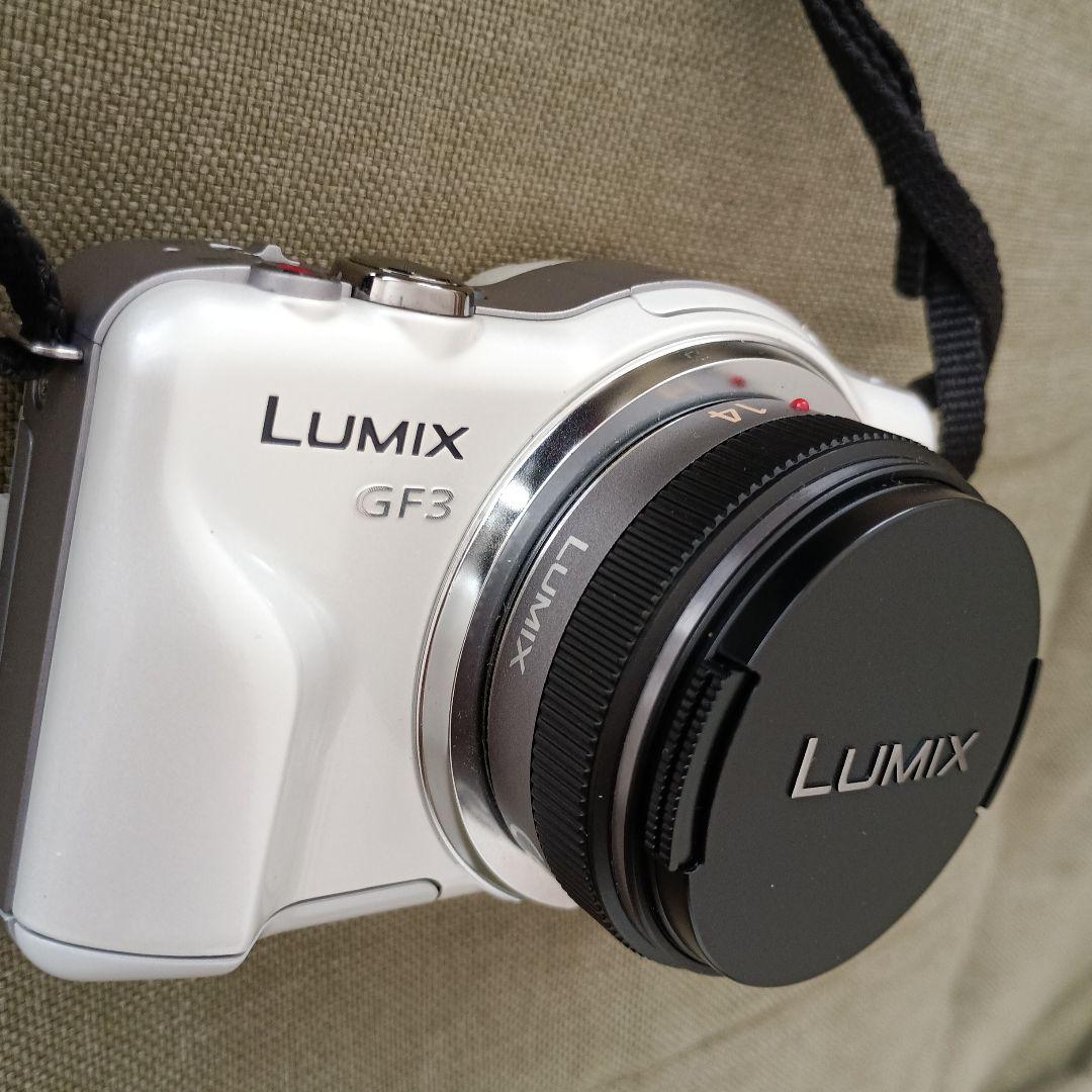 美品Panasonic ルミックスミラーレス 一眼カメラ　ホワイ DMC-GF3