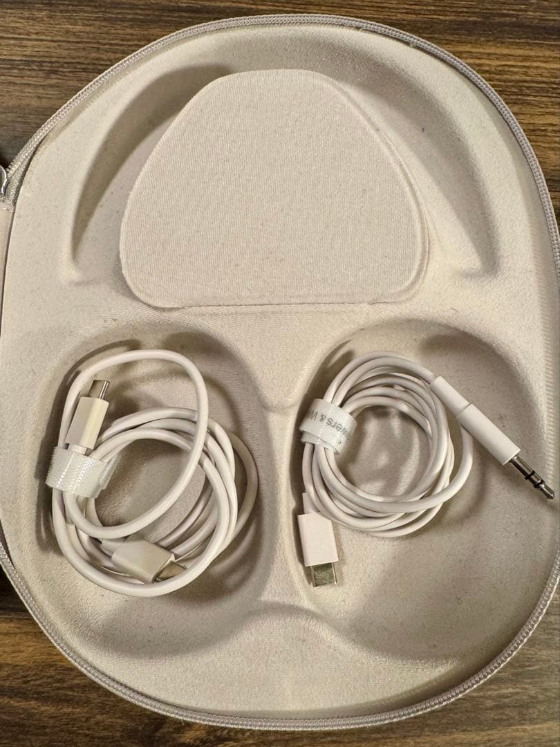 Bowers&Wilkins B&W Px8 タン