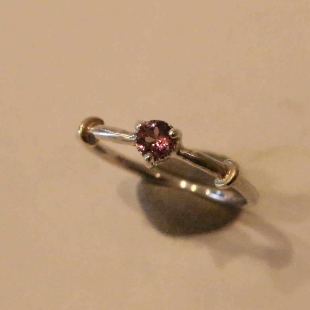 赤紫色✴︎ベキリーカラーチェンジガーネットK10小ワッカのシルバーリング10.5号