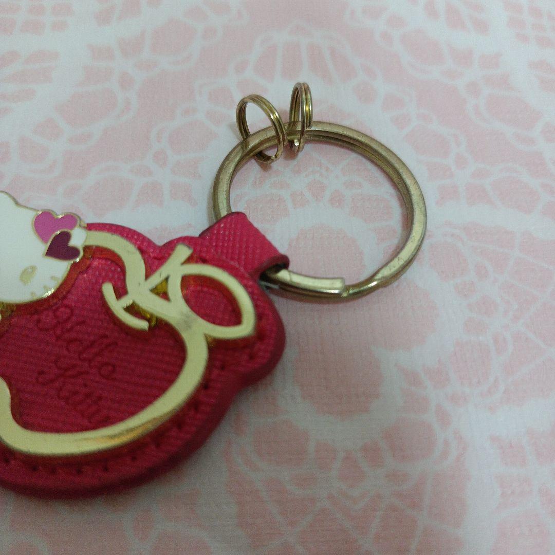 サンリオ　ハローキティ　平成レトロ　USJ限定 りんご　チャーム　キーホルダー