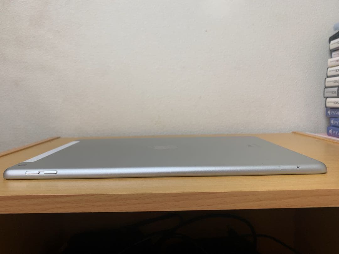 【美品・セルラーモデル】iPad 第7世代 32GB 本体のみ