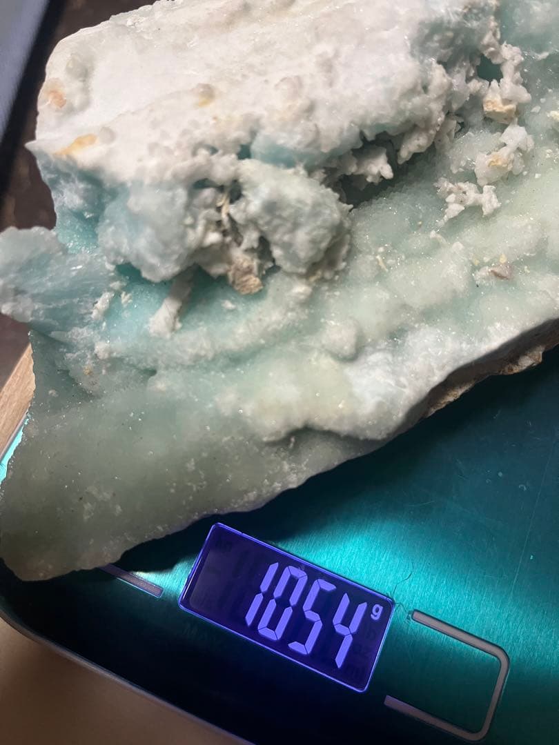 ブルーアラゴナイト 原石 台座　置物 鉱物1kg 海 天然石　ヘミモルファイト