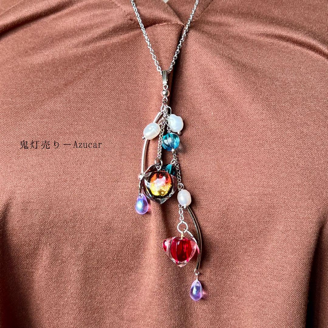 氷のしずくと紅と蓄光鬼灯の大人可愛鬼灯ネックレス