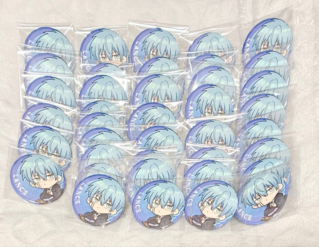 ピンズ・ピンバッジ・缶バッジ reina