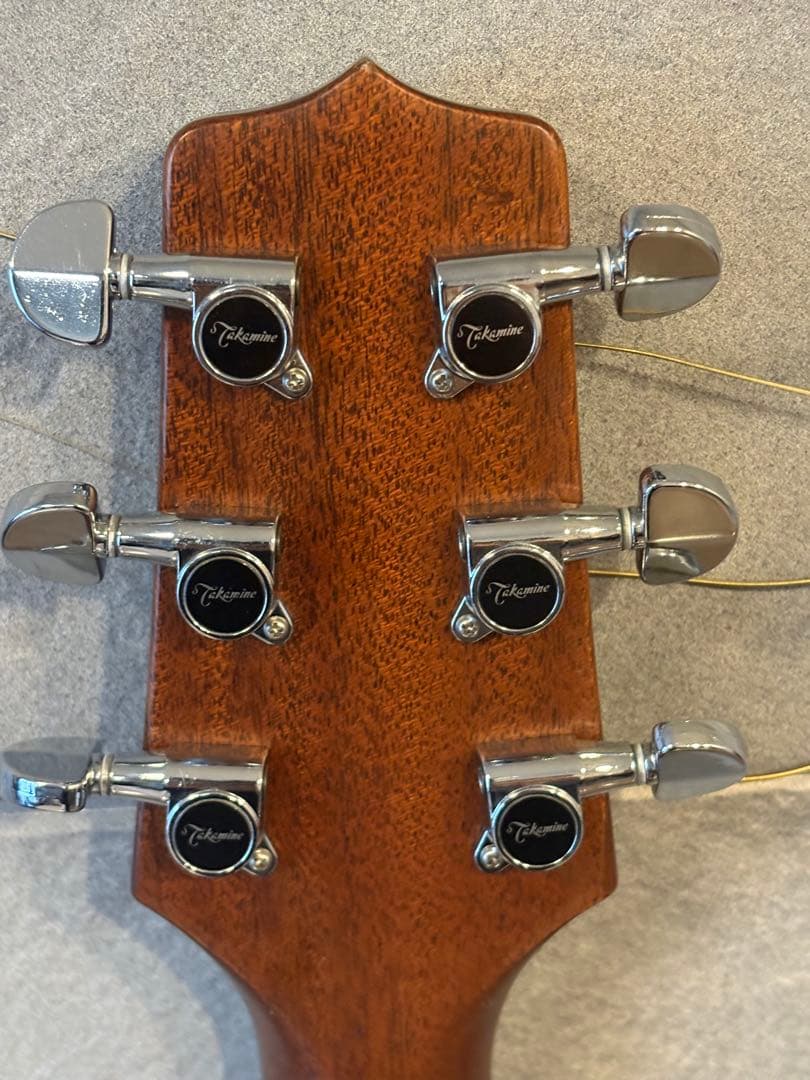 アコースティックギター　TAKAMINE TSA500