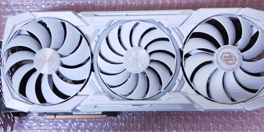 グラフィックボード・グラボ・ビデオカード RX7900XTX TAICHI White 24GB OC
