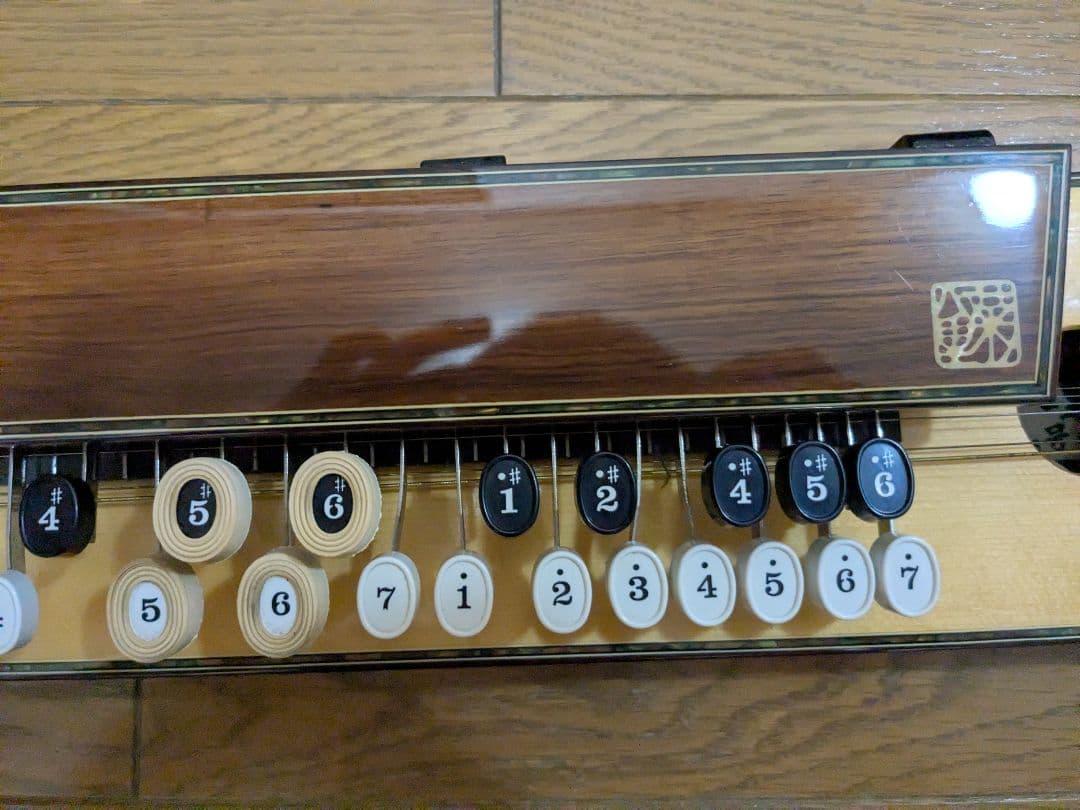 （希少品）菊八重 F28JS 大正琴 高級モデル 美品 【定価13.8万】