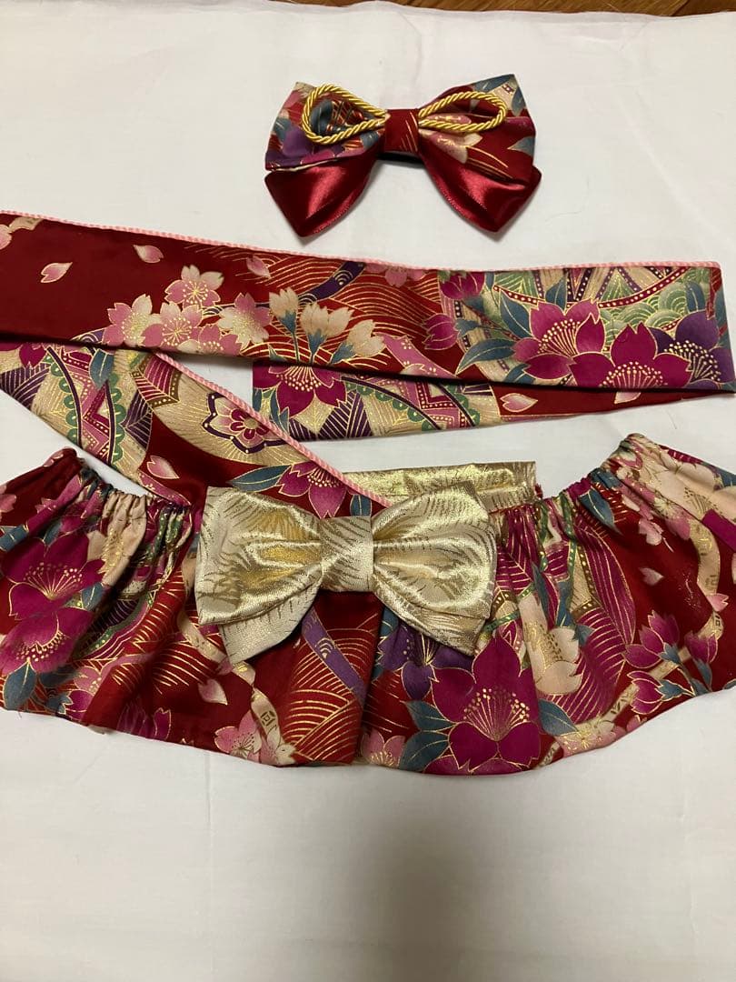 ラボット　着物ワンピースと４段フリルピンクワンピース