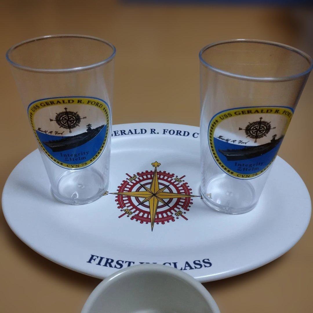 米海軍USS GERALD R.FORD CVN-78食器セット