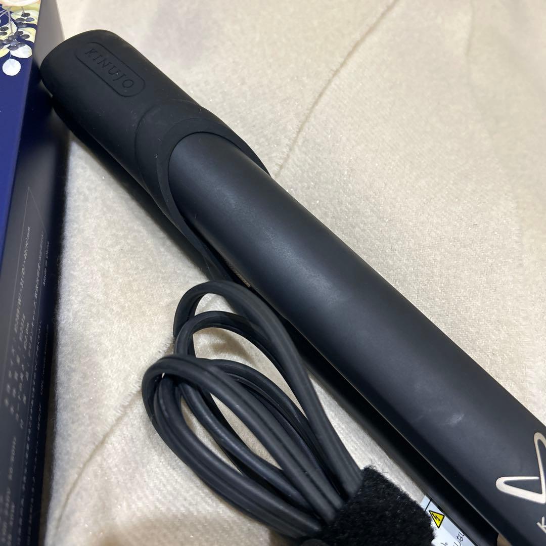 ミ*ン様 KINUJO 国内海外兼用　ストレートヘアアイロン ブラック