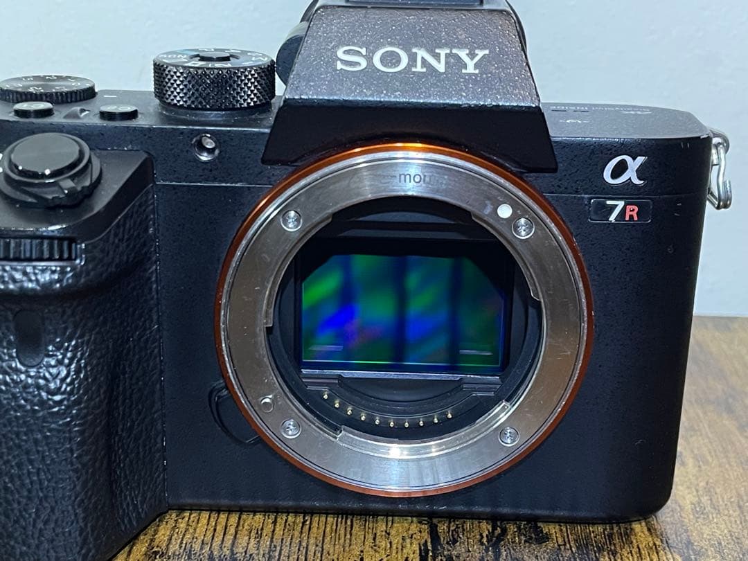 SONY α7R II + FE28-70 OSS 動作正常　純正バッテリー付