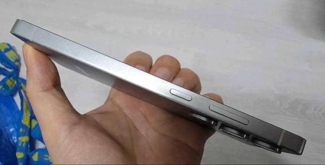 ★Galaxy S25 ultra 1TBチタニウムホワイトシルバー+ケース2つ