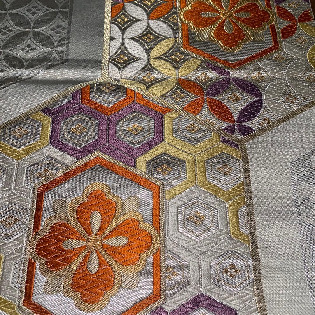 テーブルランナー　吉祥唐織　帯リメイク