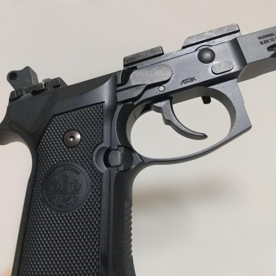 ち*ー様 東京マルイ〈ベレッタ M9A1〉ガスブロ 950g／スライド変更 U.