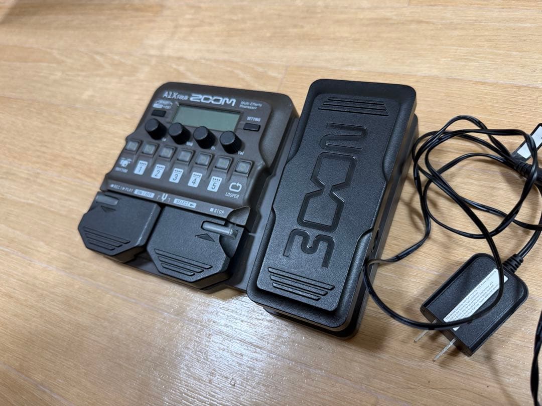 ZOOM A1X Four ギターエフェクター