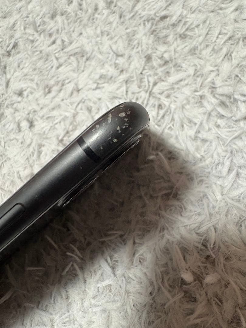 iPhone11 64G ブラック 画面ひび割れあり