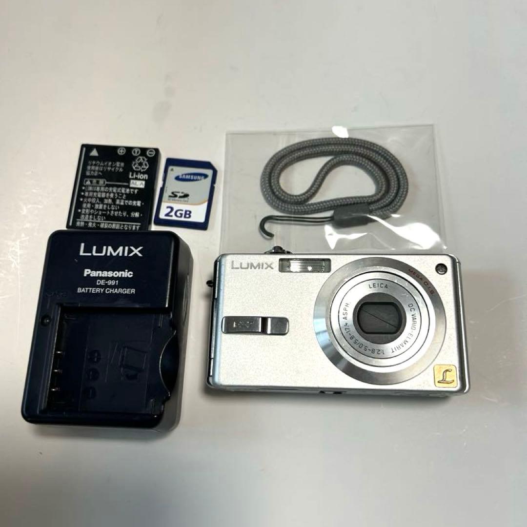 Panasonic DMC-FX7 コンパクトデジタルカメラ