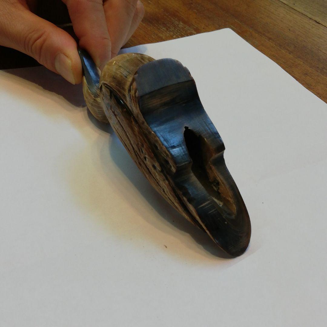 カモのペーパーウェイト