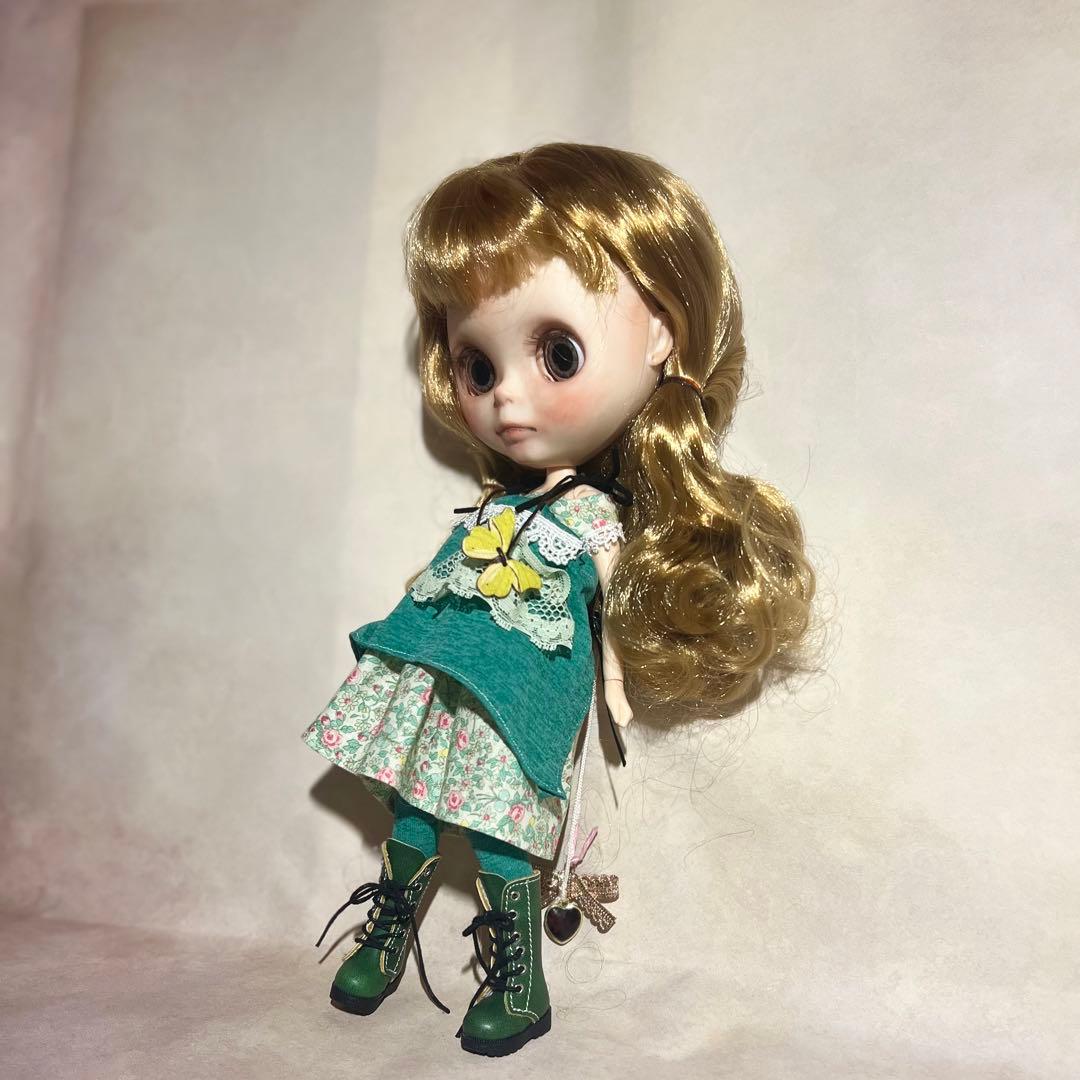 ♡ブライス　アウトフィット　ワンピース　エプロン　靴下　セット