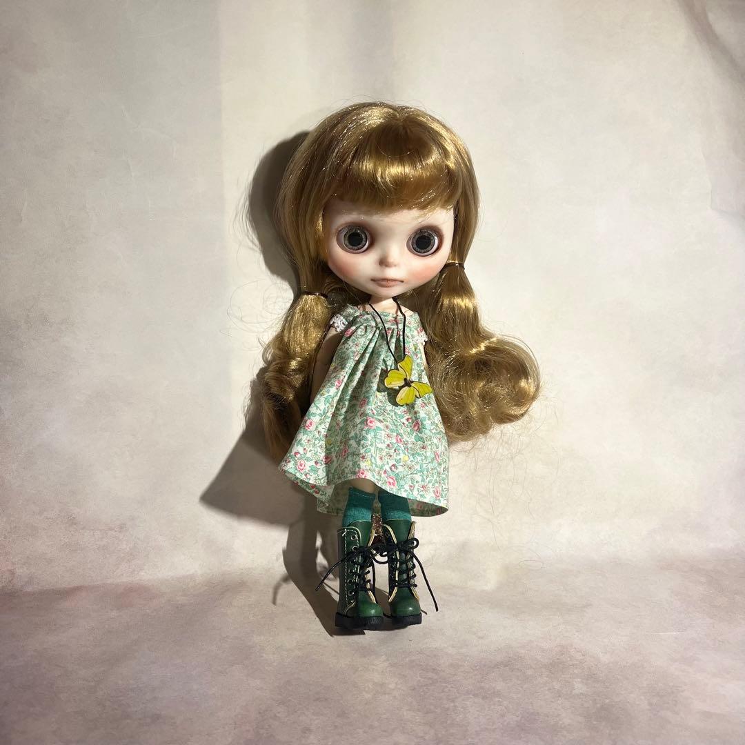 ♡ブライス　アウトフィット　ワンピース　エプロン　靴下　セット