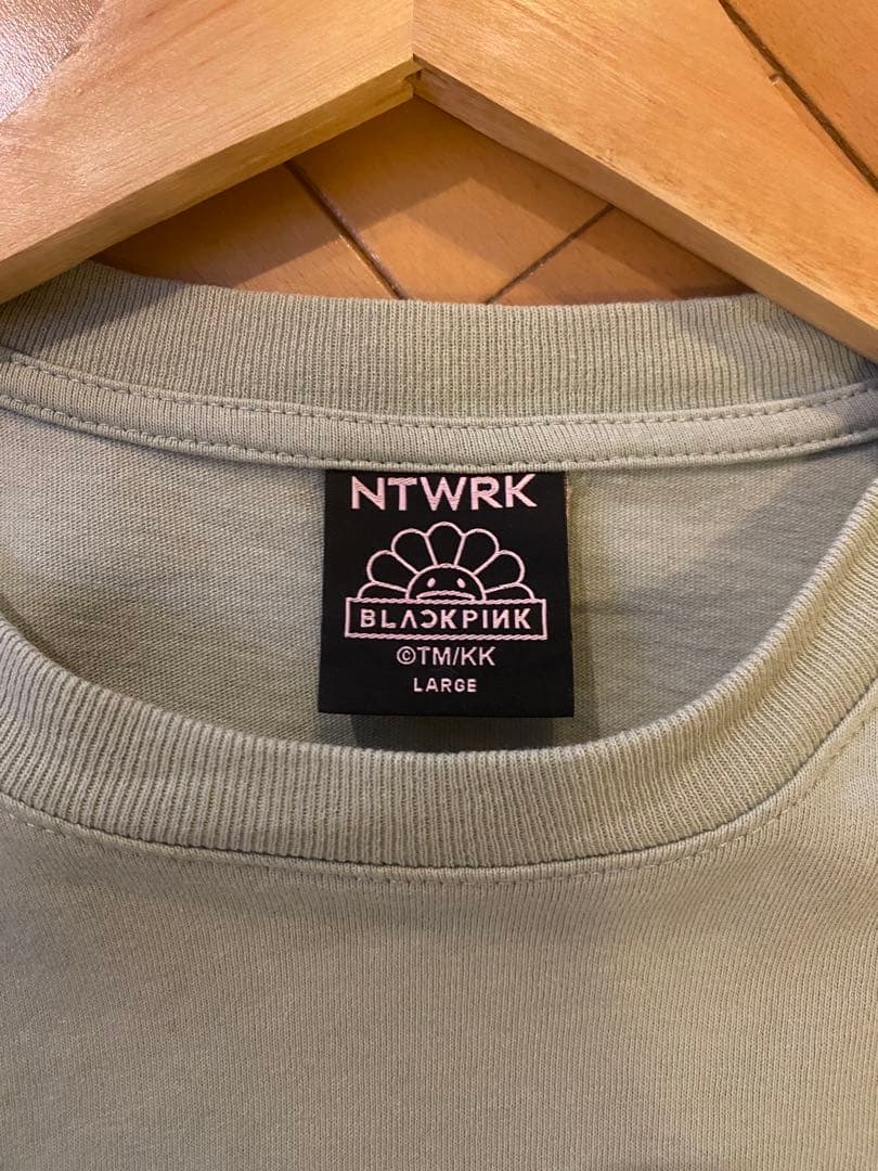 韓国限定 村上隆×BLACKPINK コラボ Tシャツ L サイズ カーキ