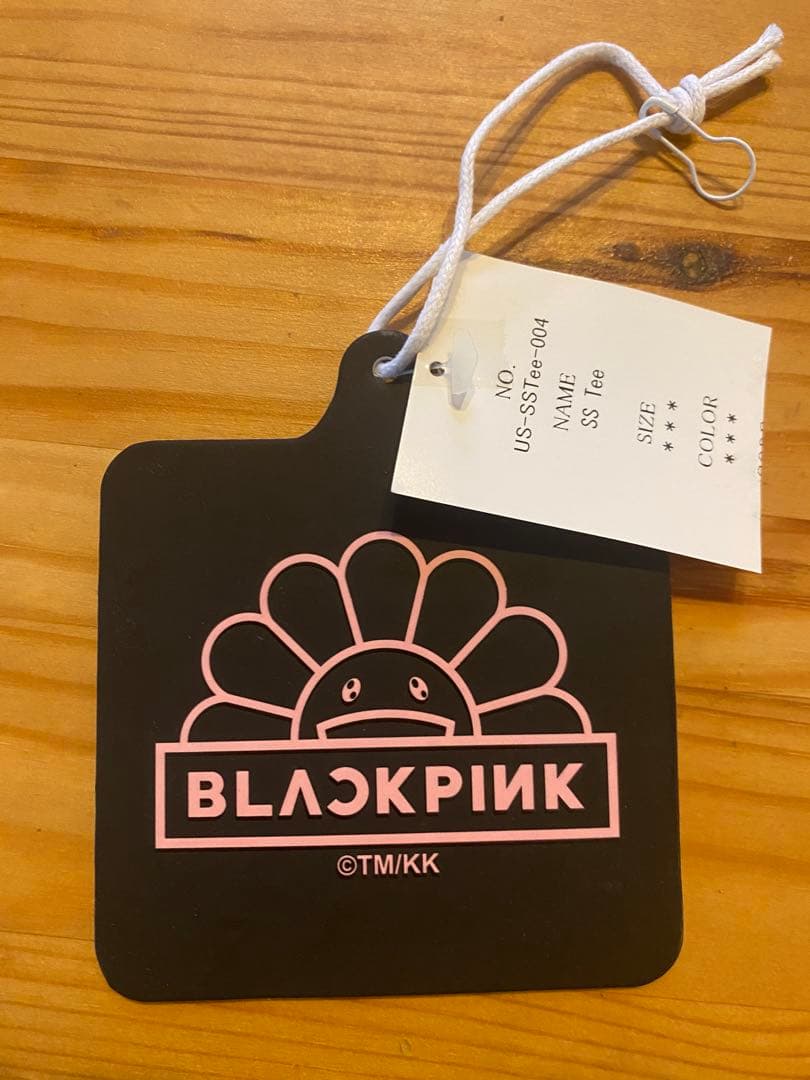 韓国限定 村上隆×BLACKPINK コラボ Tシャツ L サイズ カーキ