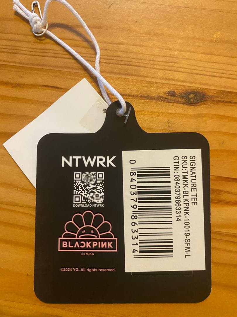 韓国限定 村上隆×BLACKPINK コラボ Tシャツ L サイズ カーキ