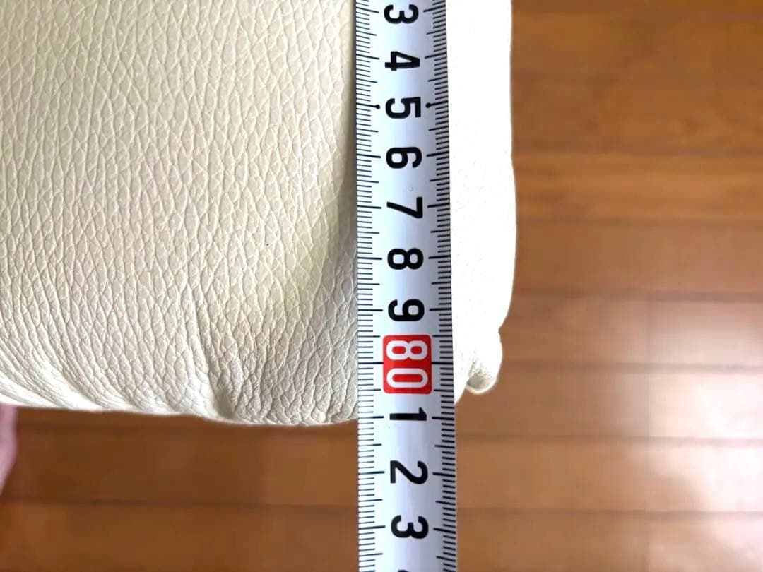 再出品❗️大幅値引き‼️本革ホワイトレザーほぼ未使用ソファ2人掛け