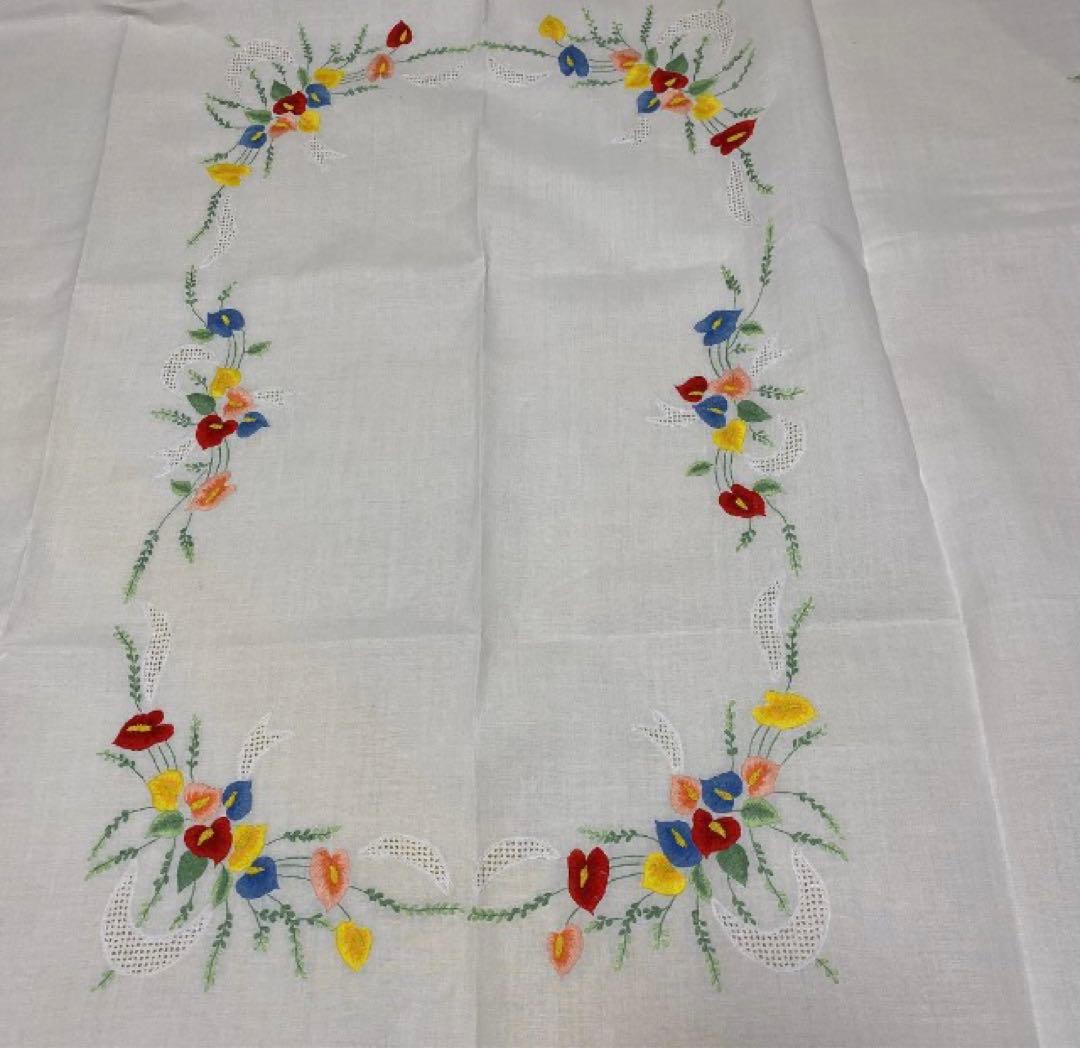 刺繍テーブルクロス190x140cm