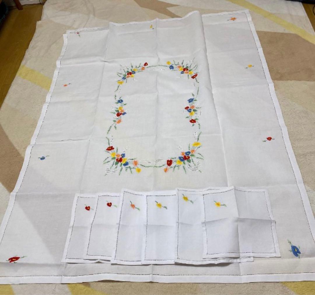 刺繍テーブルクロス190x140cm