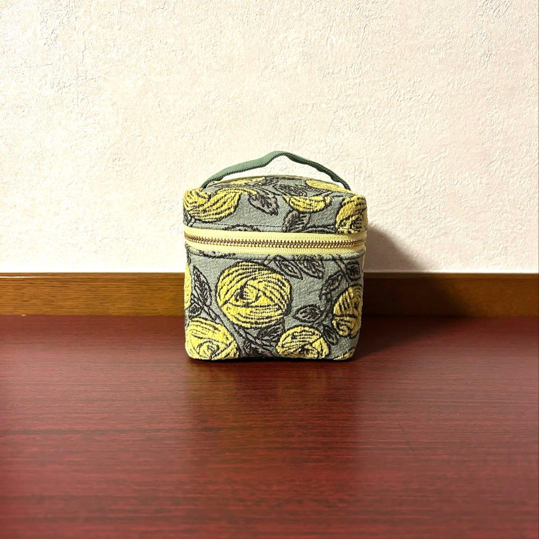 ミナペルホネン rosy ポーチ (１点のみ)